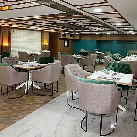 Nadir Business Hotel 3*